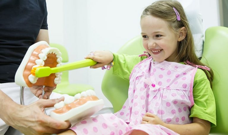 Read more about the article How To Keep Child’s Smile Healty